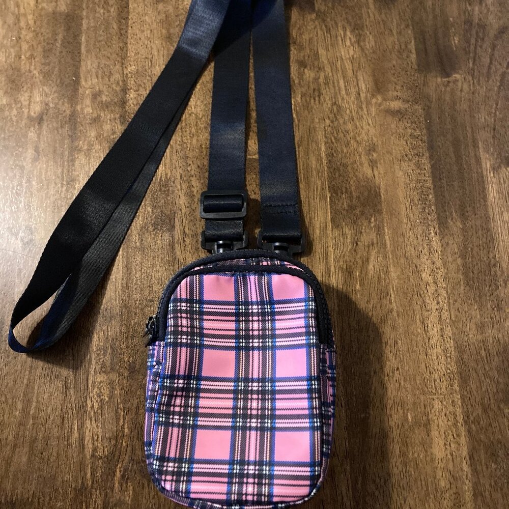 No Boundaries Mini Zip Crossbody Bag Pink Plaid Like New!